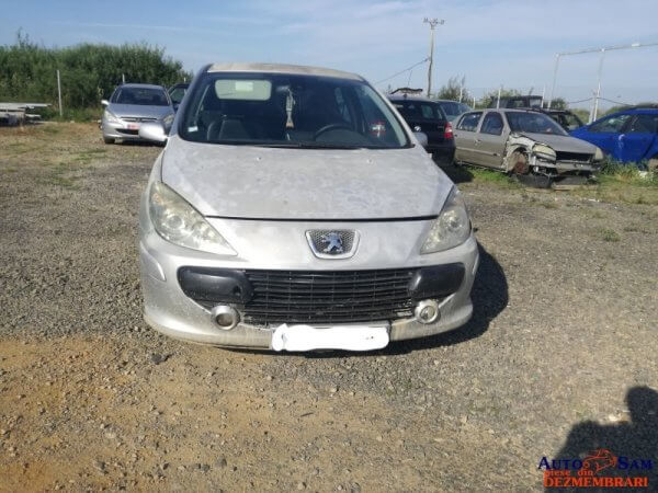 Dezmembrez Peugeot 307 2.0 Hdi, 136 cp 6 viteze