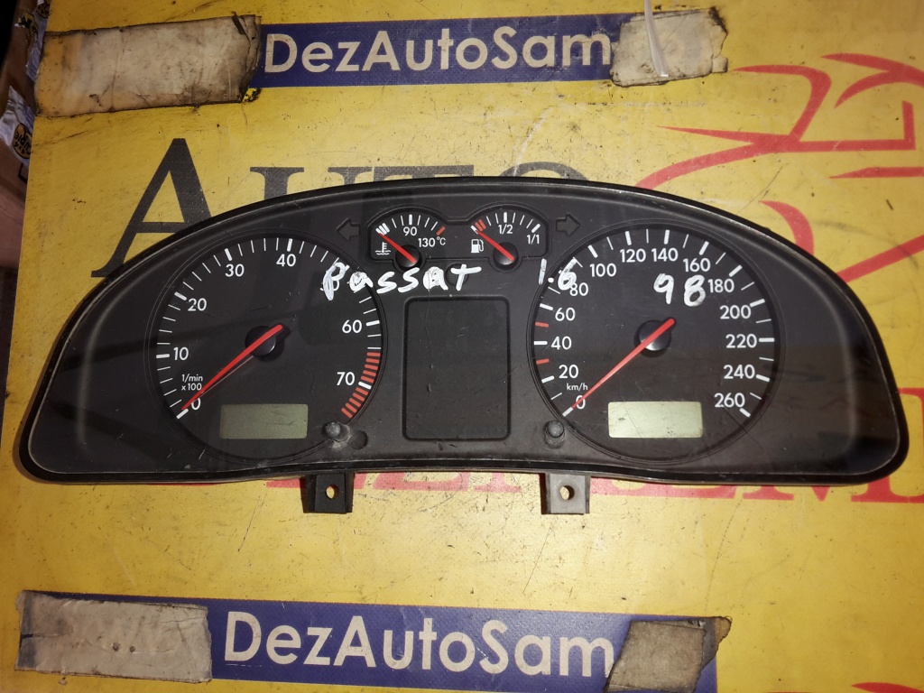 Ceas bord passat 1.6 1998