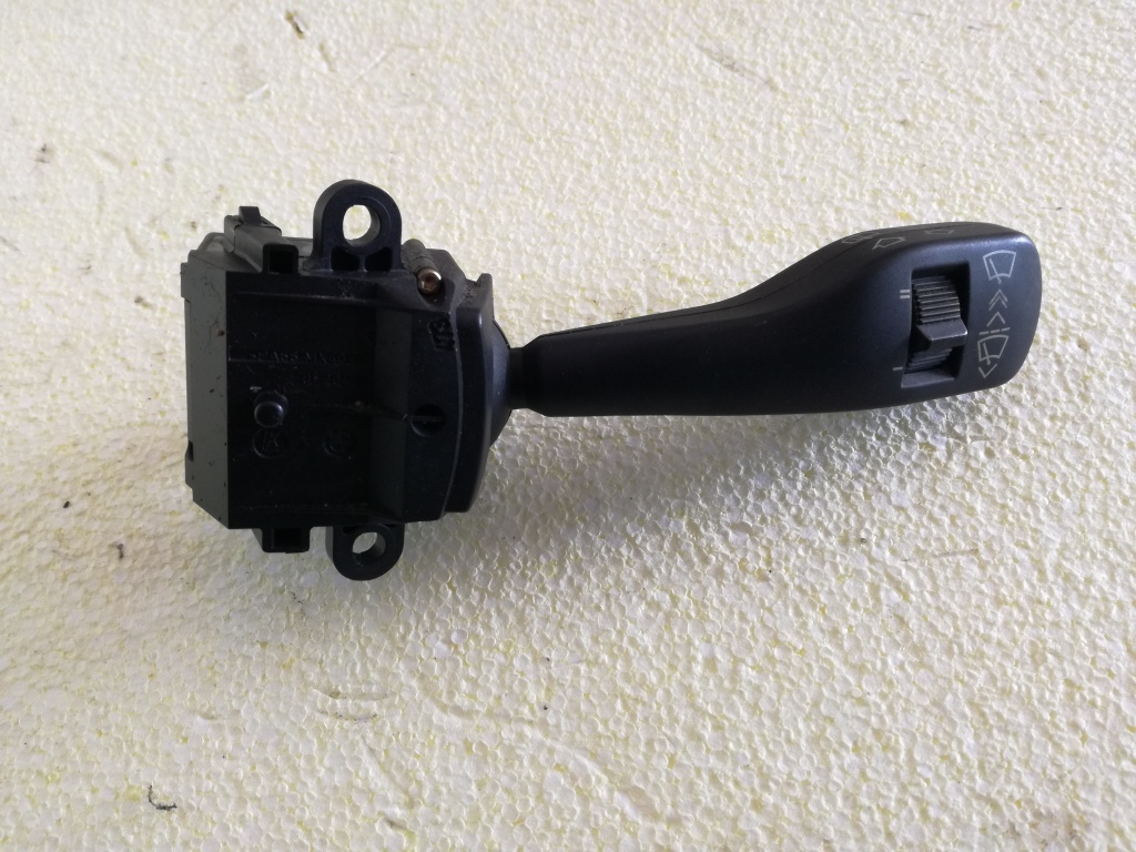 Maneta stergatoare bmw e46 cod 8363669m