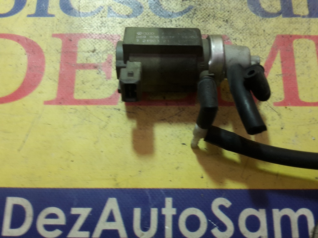 Supapa vacuum Electrovalva Audi A8 2.5 TDi an 2000 cod 059906627A