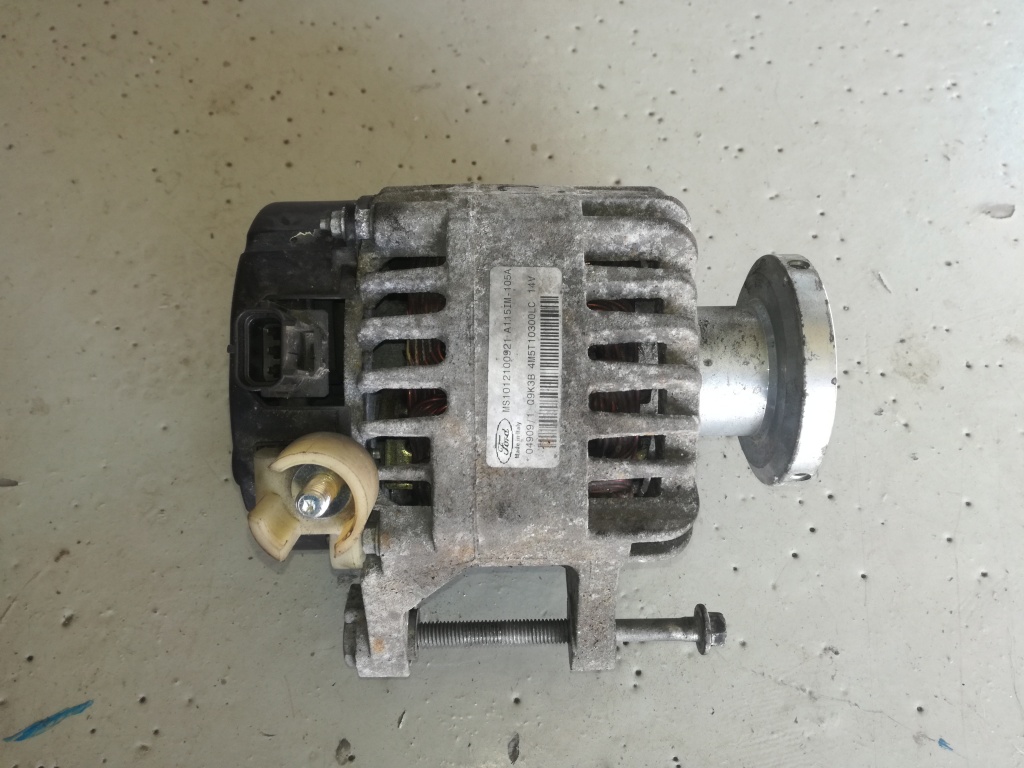 Alternator Ford Focus II 1.8 tdci 105A cod 4m5t10300lc