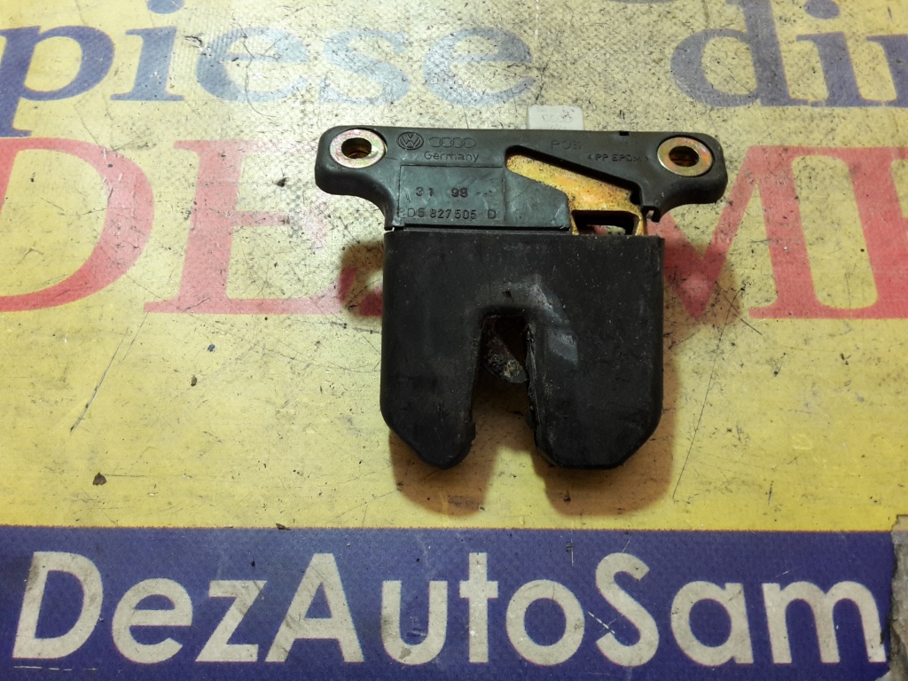 Broasca capota spate skoda jetta iv audi a4 cod 8d5959489