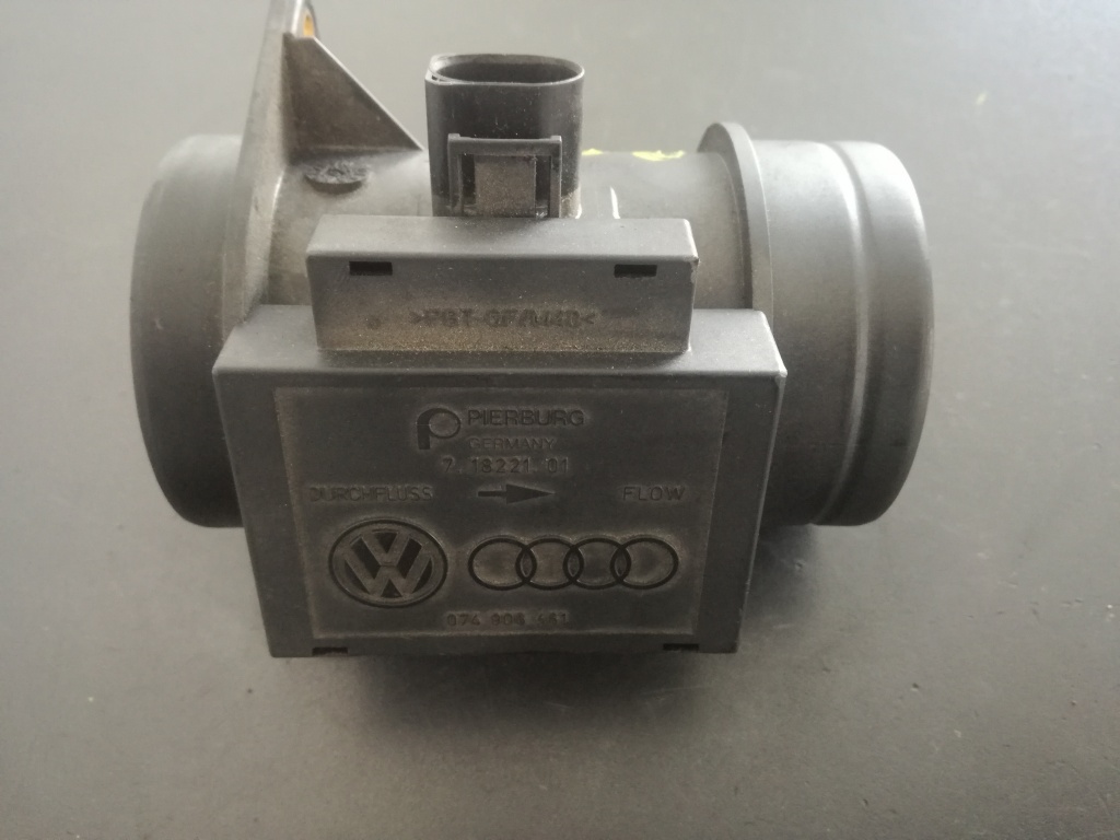Debitmetru Audi A4 B5, 1.9 tdi cod 074906461