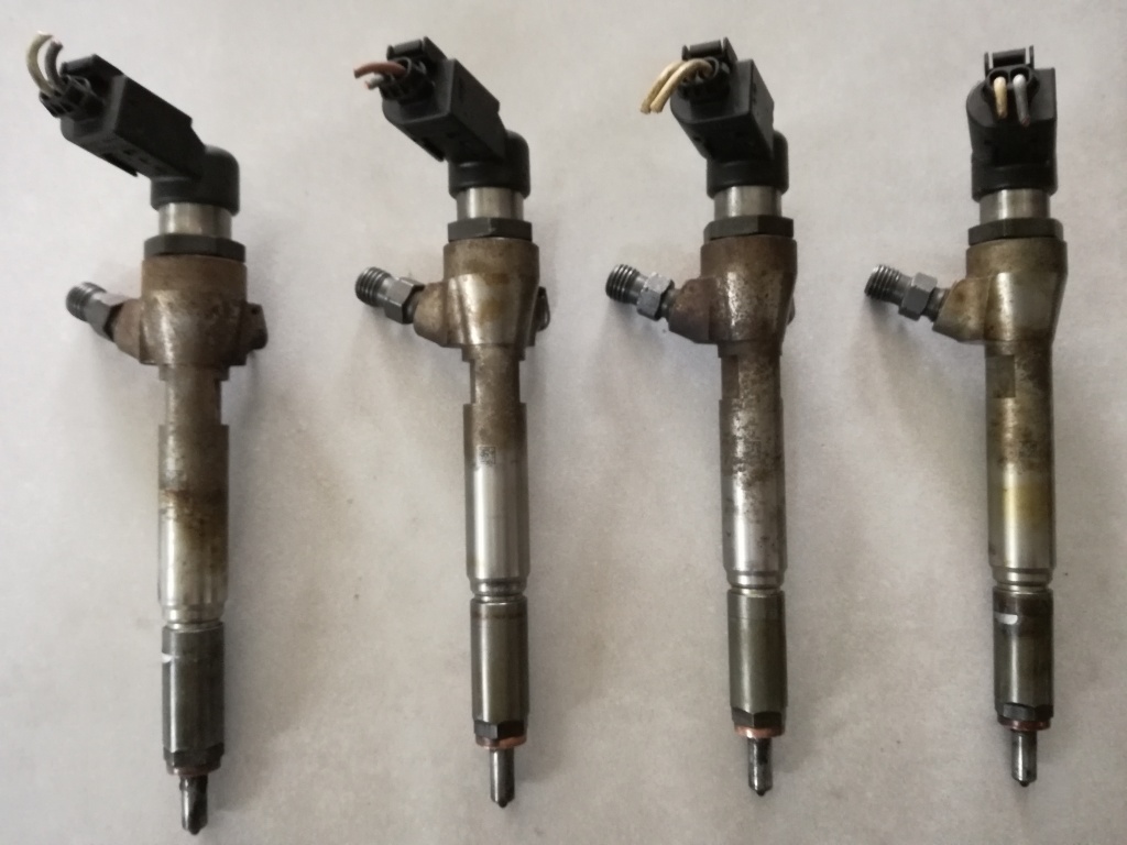 Injector, Renault Laguna 3, 1.5 dci Euro 4 cod, H8200294788, 166009445