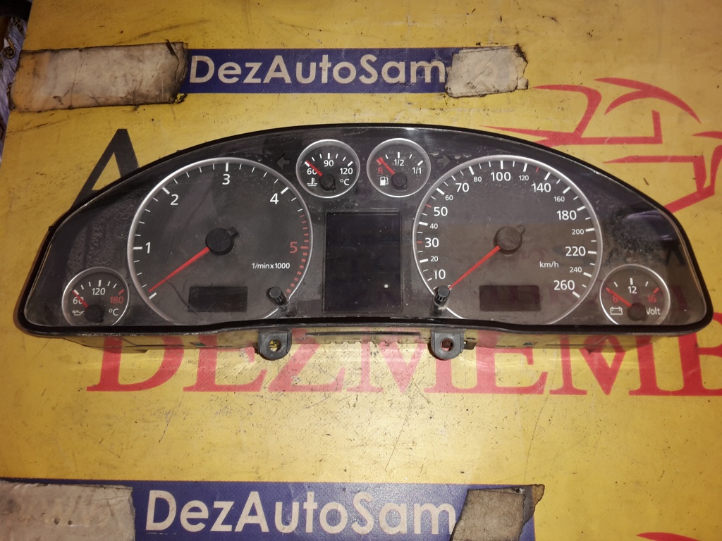 Ceasuri bord , audi a6 C5 4B allroad cu codul 4b0920981j