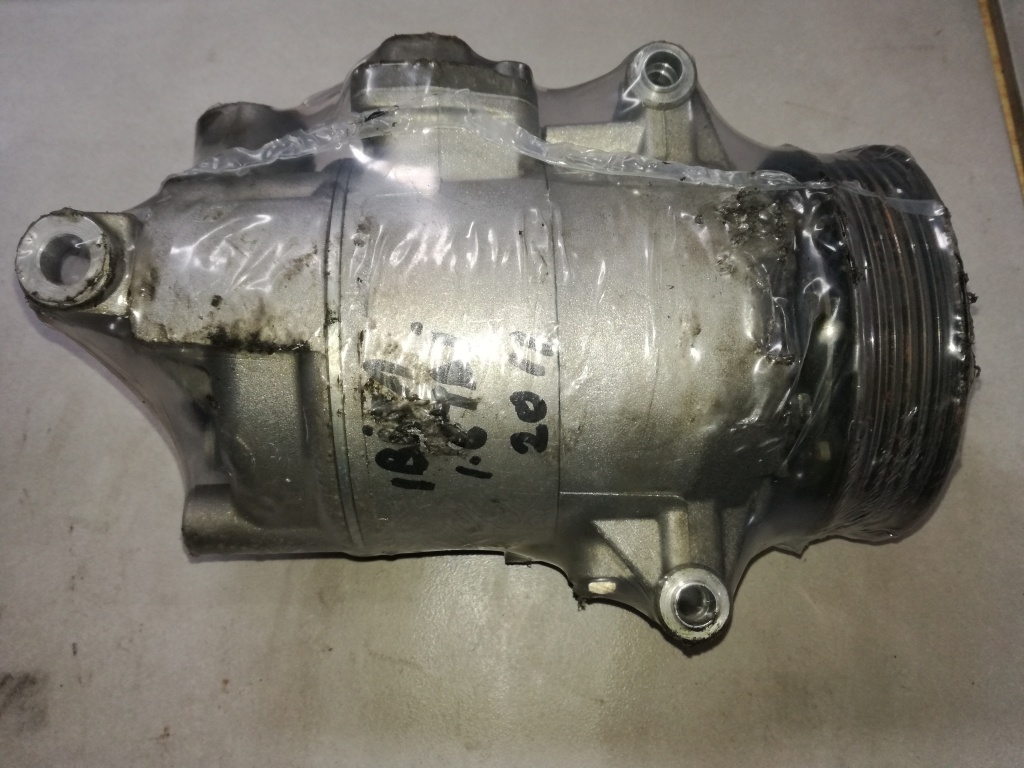 Compresor AC clima VOLKSWAGEN GOLF V (1K1) 2003 cod 5N0820803A