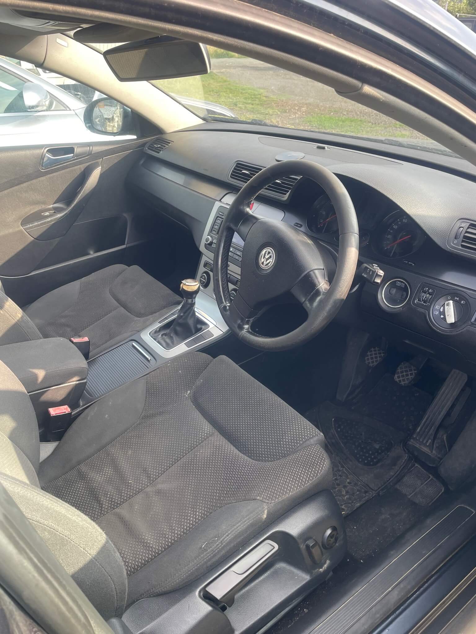 Dezmembram VW Passat B6 2.0tdi BKP, an 2006 - imagine 4